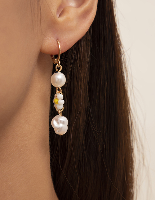 Fashion White Pure Copper Rice Beads Pearl Flower Geometric Earrings