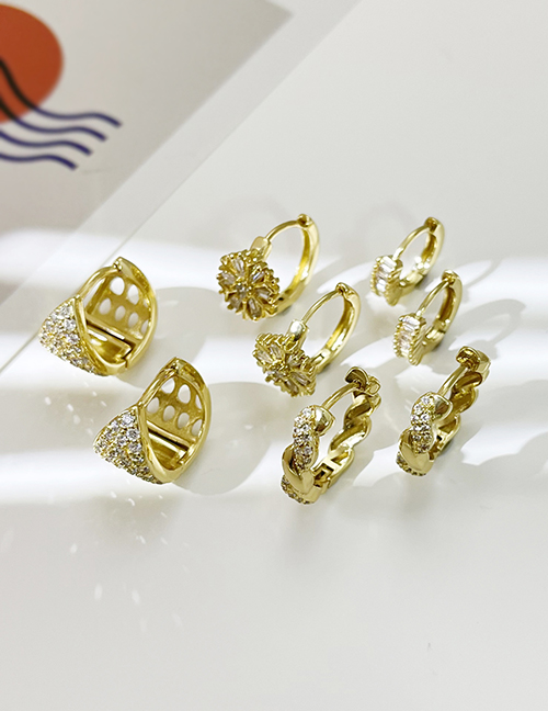 Fashion Gold-2 Brass Zirconium Snowflake Earrings