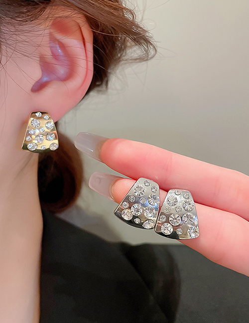 Fashion Gold Copper And Diamond Trapezoid Geometric Stud Earrings