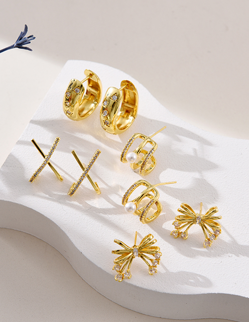 Fashion Golden 1 Brass Zirconia Geometric Earrings