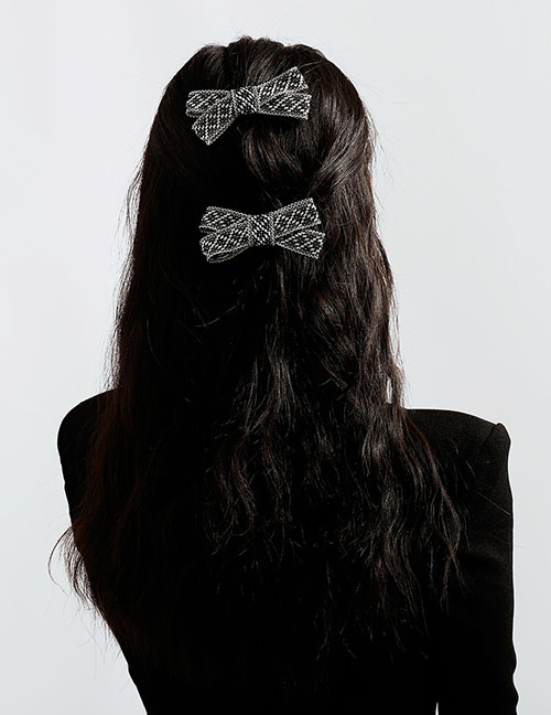 Fashion Black And White Knit Bow Hair Clip